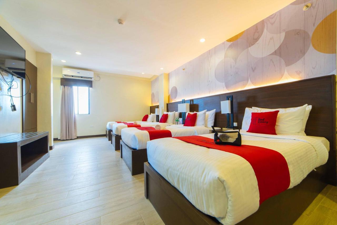 Reddoorz Premium @ Sta Rosa Tagaytay Road Hotel Silang Luaran gambar