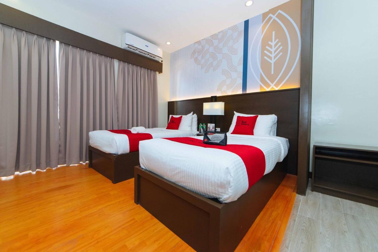 Reddoorz Premium @ Sta Rosa Tagaytay Road Hotel Silang Luaran gambar