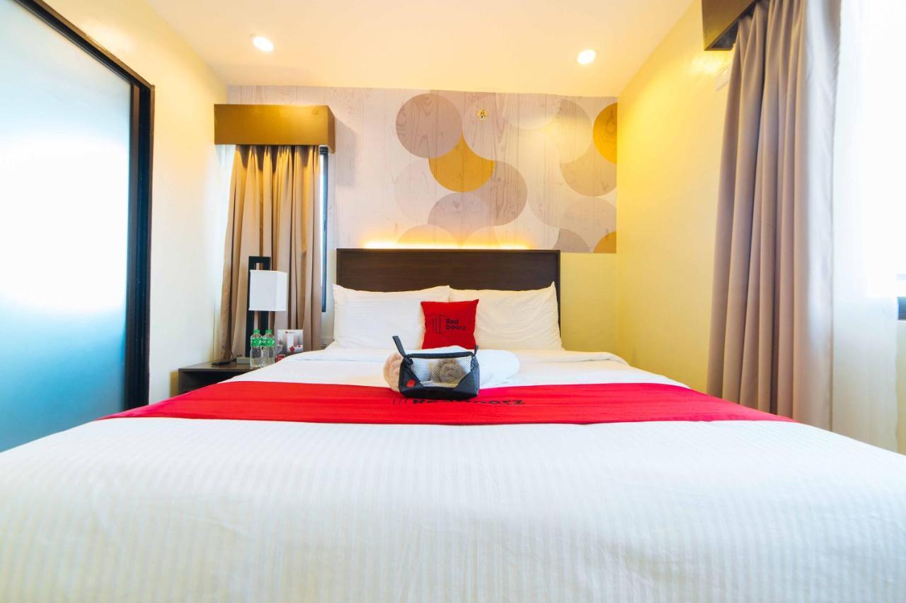 Reddoorz Premium @ Sta Rosa Tagaytay Road Hotel Silang Luaran gambar