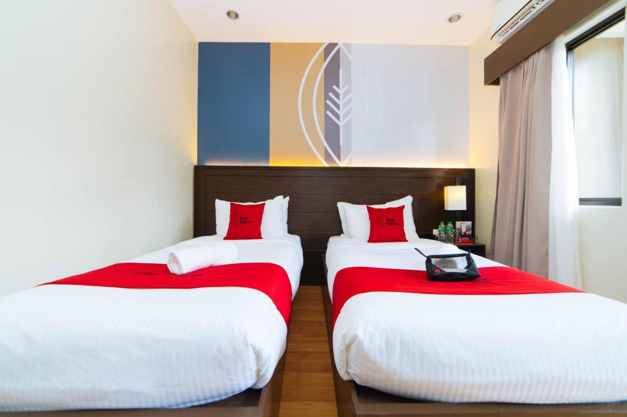 Reddoorz Premium @ Sta Rosa Tagaytay Road Hotel Silang Luaran gambar