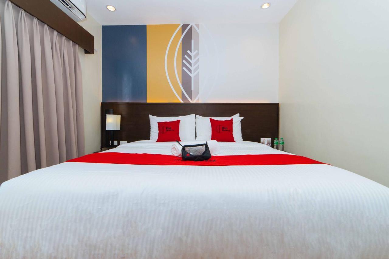 Reddoorz Premium @ Sta Rosa Tagaytay Road Hotel Silang Luaran gambar