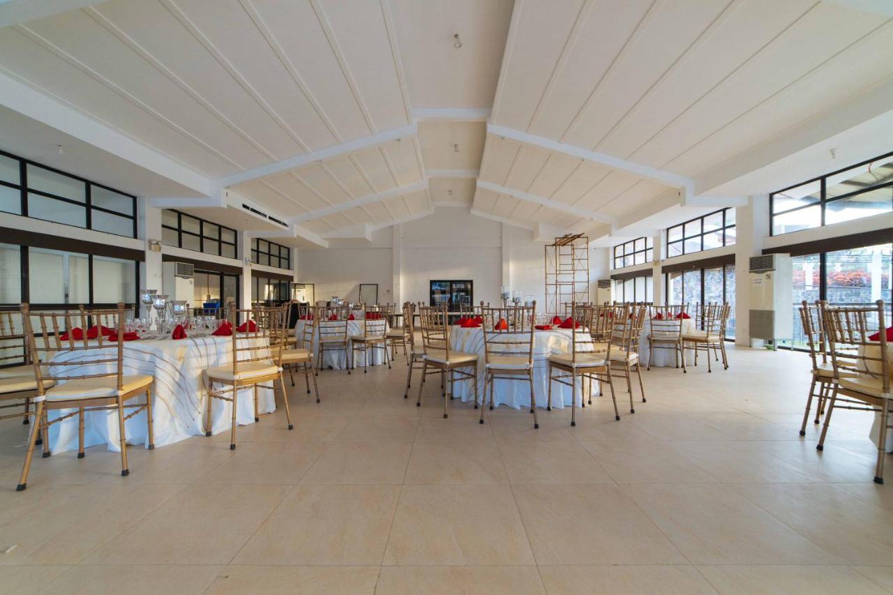 Reddoorz Premium @ Sta Rosa Tagaytay Road Hotel Silang Luaran gambar